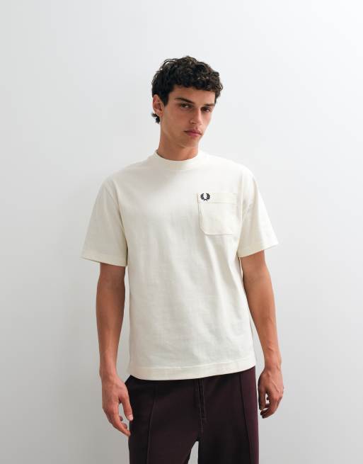 Fred Perry avslappnad t-shirt i naturvit, 4 av 5