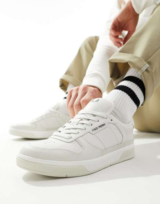 Fred Perry – B300 – Sneaker in Ecru aus strukturiertem Leder 