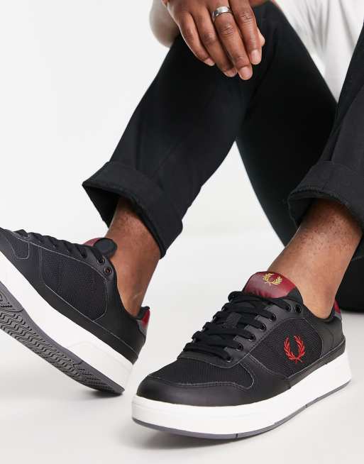Fred Perry - B300 - Teksturerede sneakers i sort læderblanding 