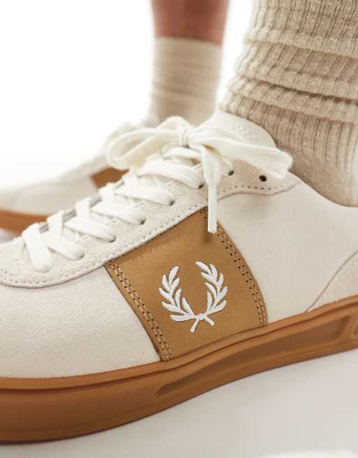 Fred Perry - B4 - Sneakers van suède in wit en beige, 4 van 5