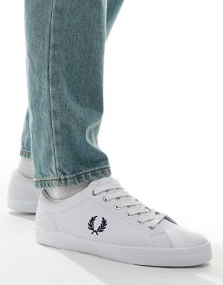 Кожаные кроссовки Fred Perry B7 белого цвета 25690₽