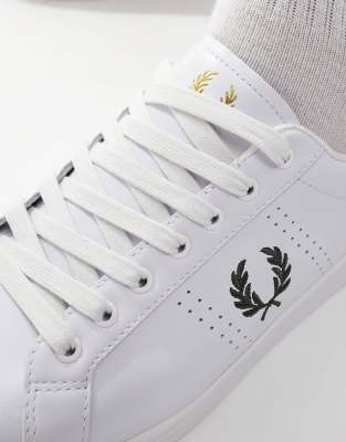 Fred Perry B721 leather sneakers in white and green | ASOS