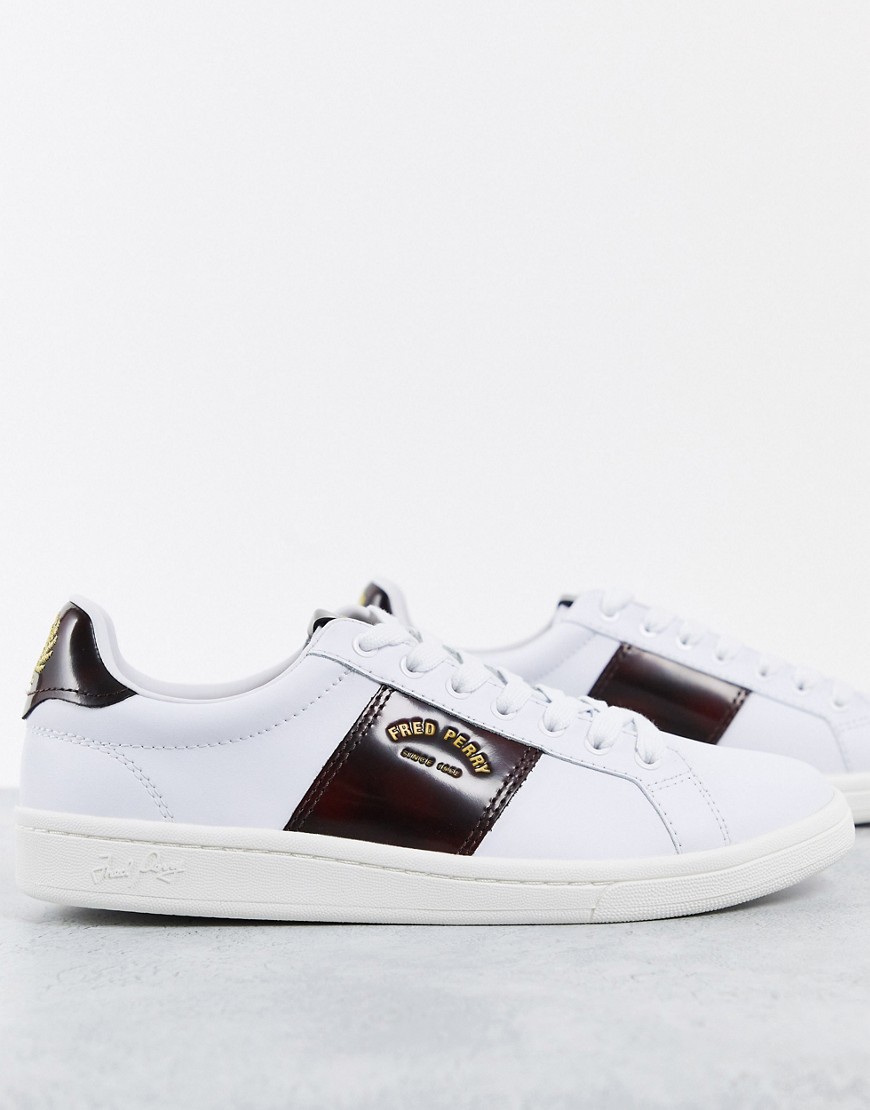 FRED PERRY B721 LEATHER TAB SNEAKERS IN WHITE/ BURGUNDY,B2297 100