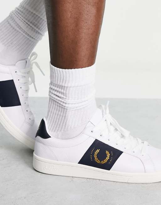 Fred perry b721 canvas trainer outlet with stripe logo crest