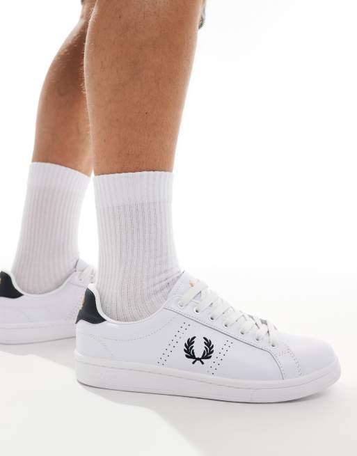 Fred Perry – B721 – Vita lädersneakers