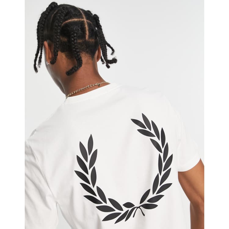 [ACEI] Laurel wreath logo printed T-shirt /追跡付 Fred Perry back laurel wreath print t-shirt in white | ASOS