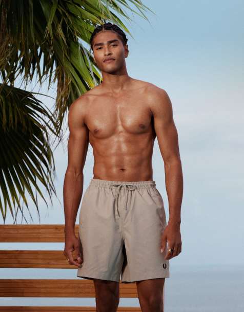 Fred Perry – Badeshorts in hellem Beige - view 1