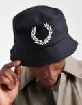 [Fred Perry] Fred Perry bold logo bucket hat in black S BLACK