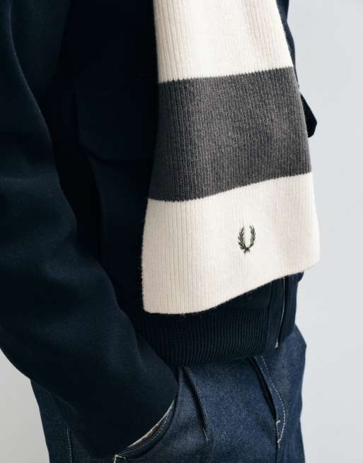 Fred Perry bold stripe ribbed scarf in grey and ecru, 2 of 3
