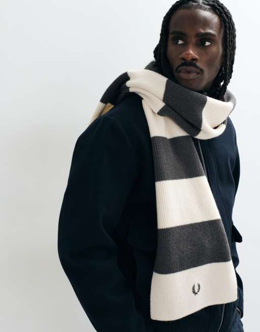 Fred Perry bold stripe ribbed scarf in grey and ecru, 3 of 3