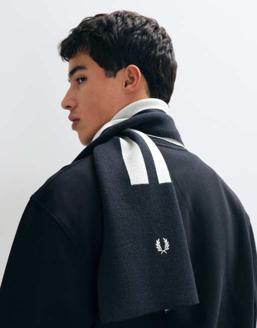 Fred Perry bold text scarf in navy, 3 of 3
