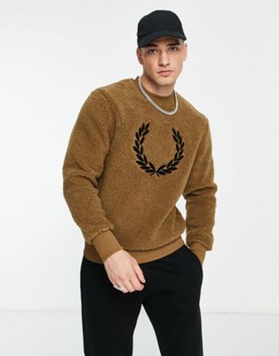 Fred Perry borg fleece logo sweat in stone-Neutral