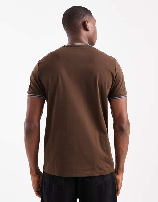 Fred Perry – Brązowy T-shirt z podwójnymi lamówkami, 3 z 5
