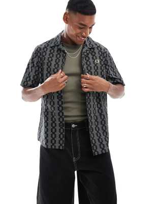 Fred Perry Fred Perry cable print revere collar shirt in black