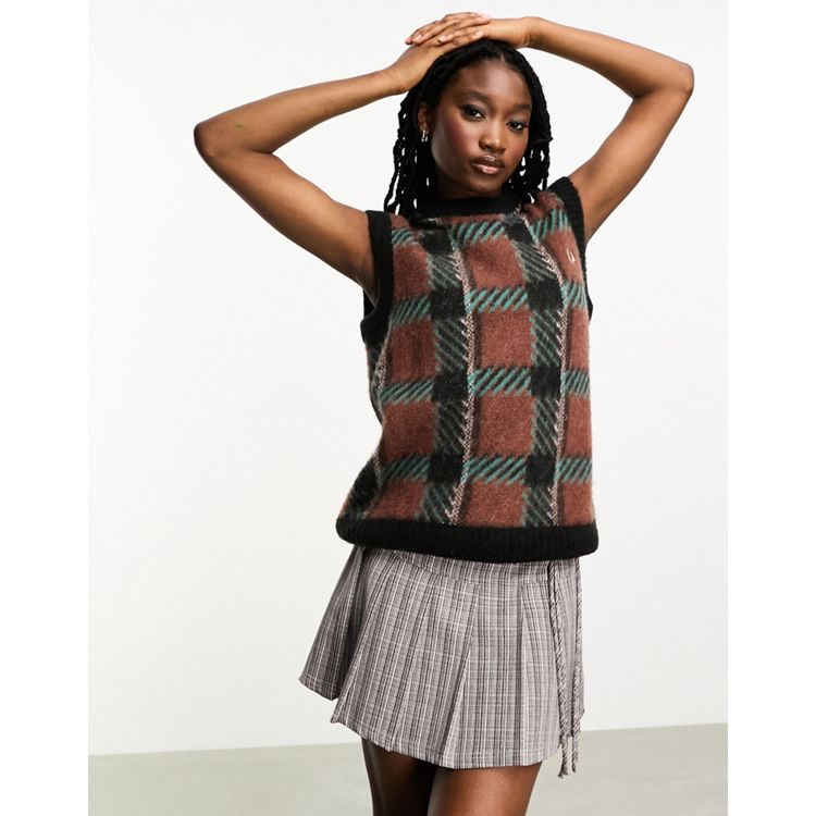 Fred Perry check knitted vest in maroon | ASOS