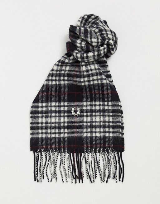 Fred Perry checked scarf in black