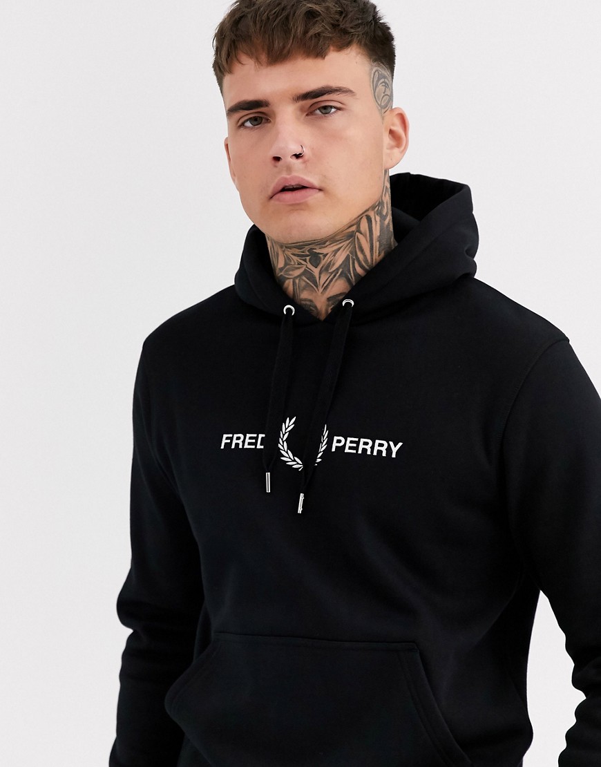 FRED PERRY CHEST LOGO HOODIE IN BLACK,M7520 102