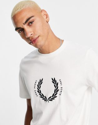 Fred Perry circle branding t-shirt in white - ASOS Price Checker