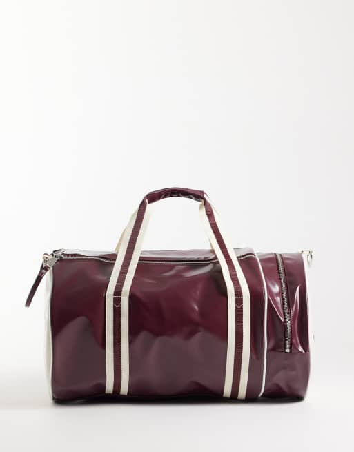Fred Perry classic logo barrel bag in oxblood red, 4 of 4