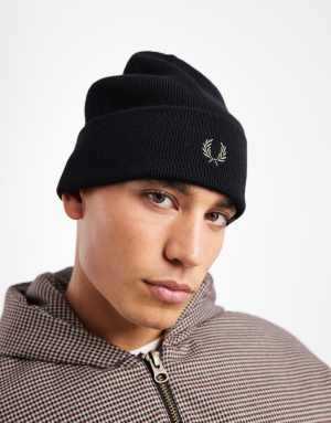Fred Perry classic logo beanie in black