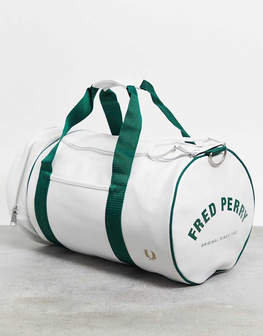 Fred Perry Classics - Hvid barrel-taske med grønne detaljer