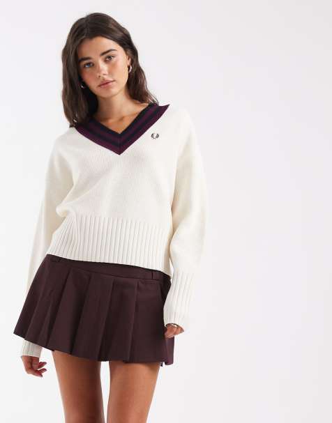 Fred Perry Contrast V neck knitted jumper in ecru - view 1