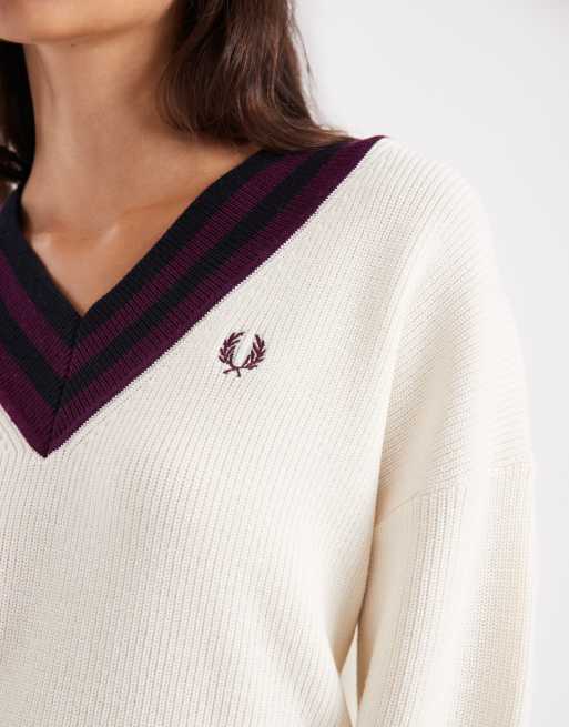 Fred Perry Contrast v-neck knitted jumper in ecru, 3 of 4