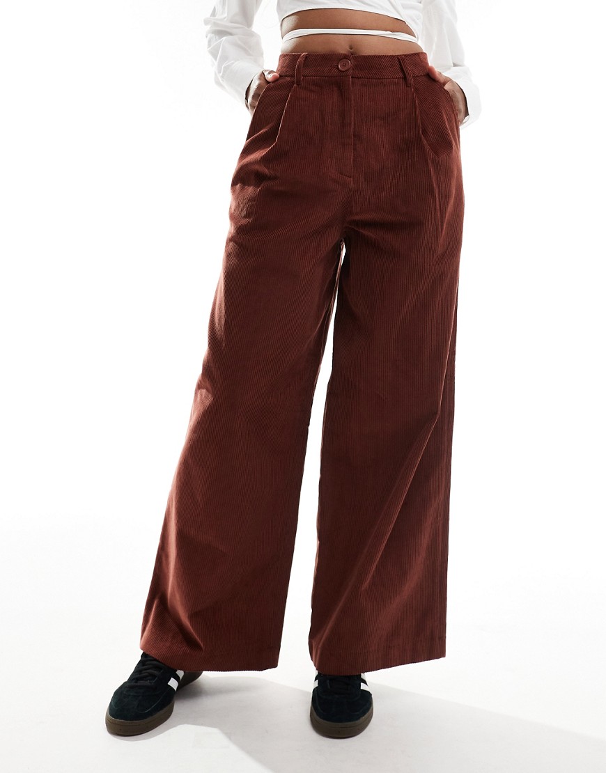 Fred Perry Cord wide leg trousers in rust-Brown