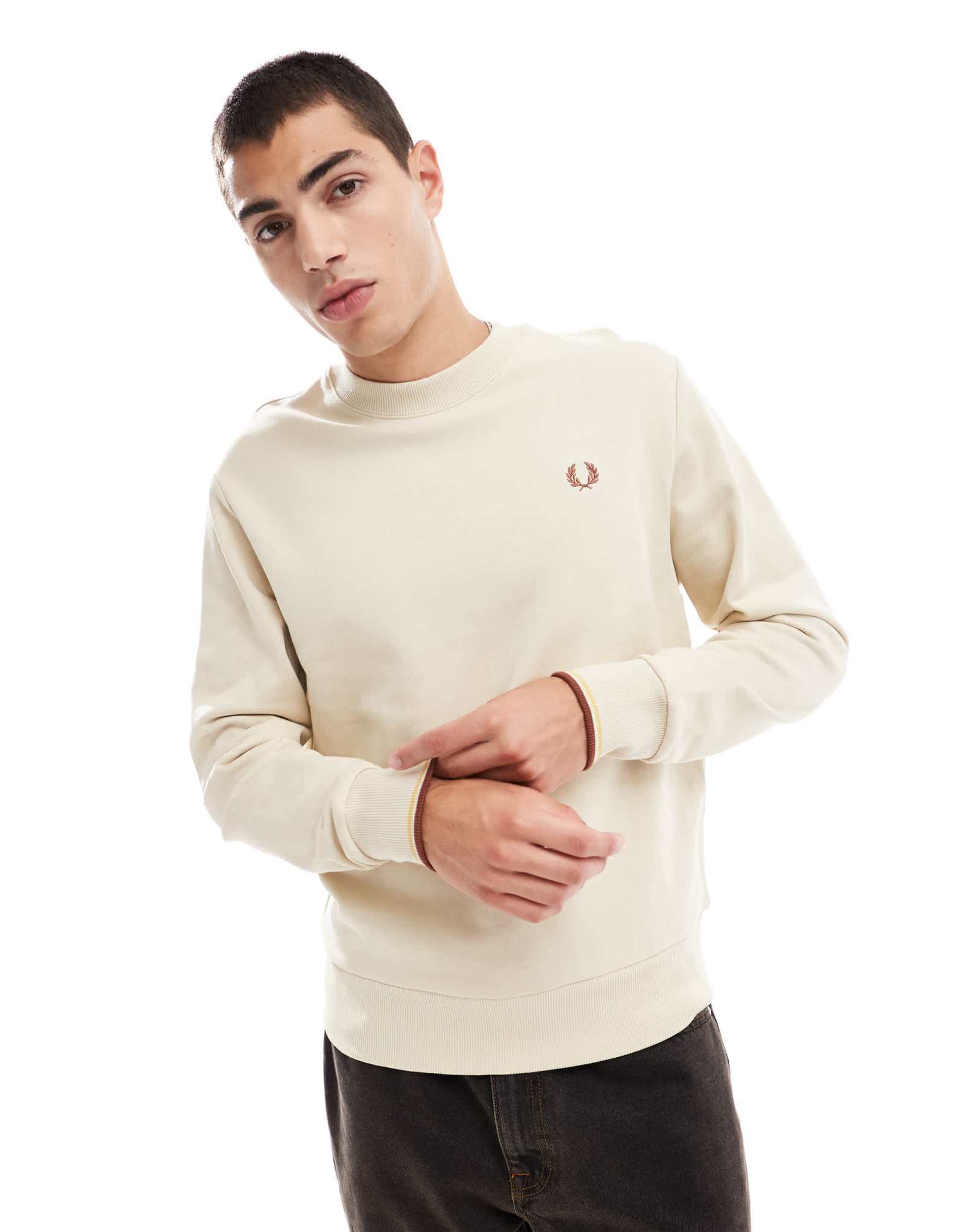 Свитшот с круглым вырезом Fred Perry светло-бежевого цвета