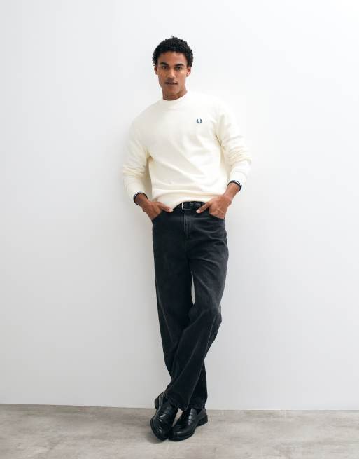 Fred Perry crewneck logo sweatshirt in ecru, 3 of 4