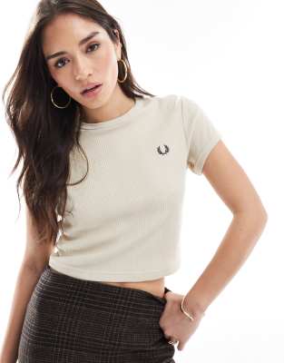 fred perry cropped ribbed t-shirt in beige