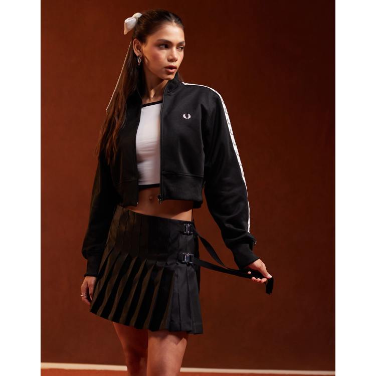 美品　FRED PERRY Cropped Taped Track Jacket Cropped Taped Track Jacket - Black | Men's Track Jackets