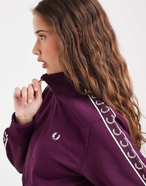 トップス fredperry cropped taped track jacket Fred Perry cropped taped track jacket in plum | ASOS