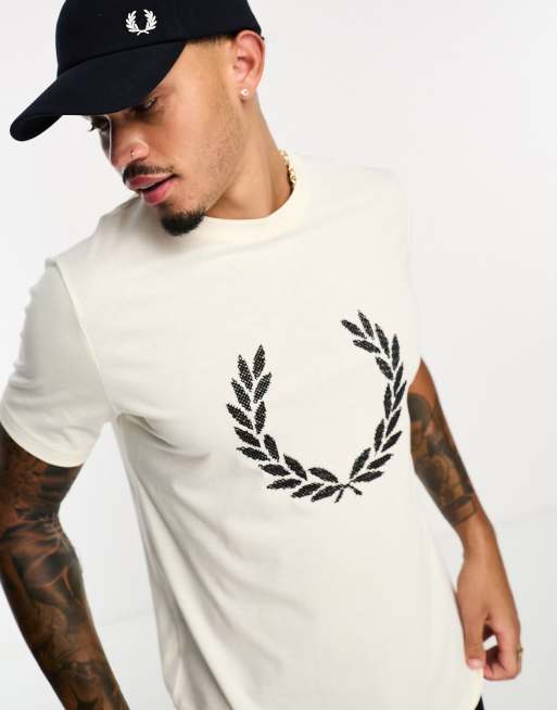 Fred Perry cross stitch wreath T-shirt in cream