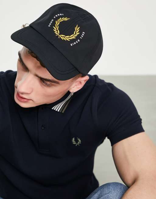 Fred Perry – Czarna czapka z daszkiem i logo z wieńcem laurowym, 2 z 4