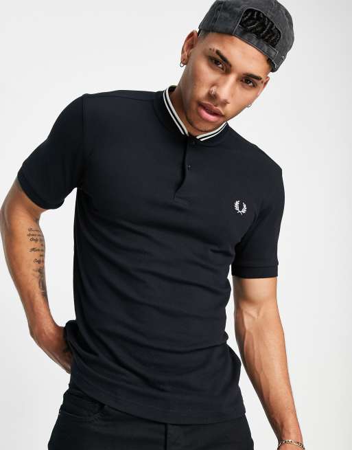 Fred Perry – Czarna koszulka polo z piki o kroju bomberki