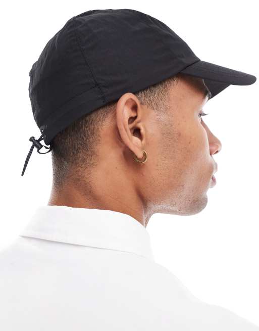 Fred Perry – Czarna nylonowa czapka z daszkiem ściągana na sznurek, 2 z 4
