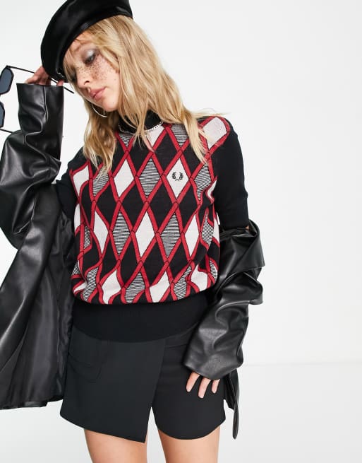 Fred Perry – Czarny żakardowy sweter w arlekinowy wzór