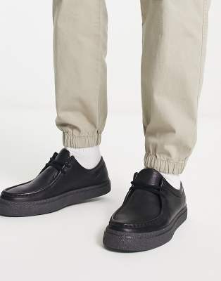 Fred Dawson low suede shoes in black | ASOS