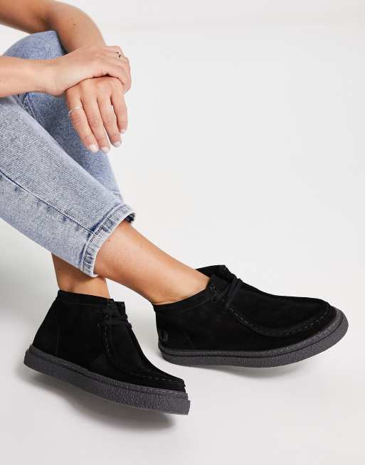 Fred Perry – Dawson – Sneaker aus Wildleder in Schwarz mit mittelhoher Sohle 