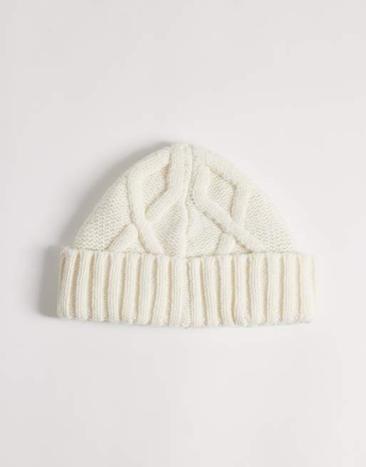 Fred Perry diamantkabelstrikket logo-hue i ecru, 3 af 3