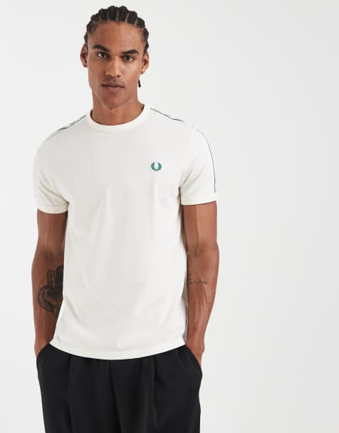 Fred Perry - Ecrufarvet T-shirt med bånd i kontrast og ringerdetaljer - view 1