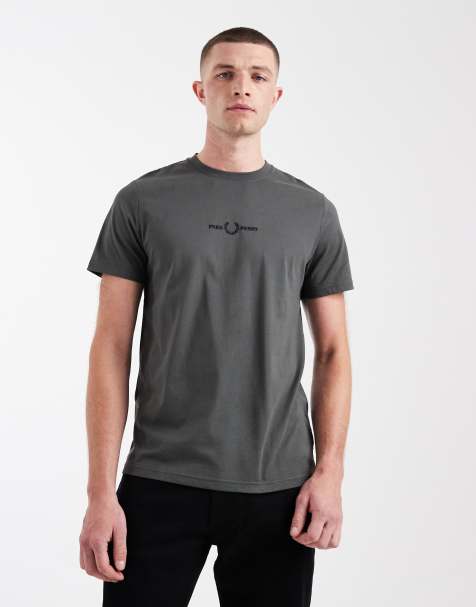Fred Perry embroidered central logo t-shirt in brown