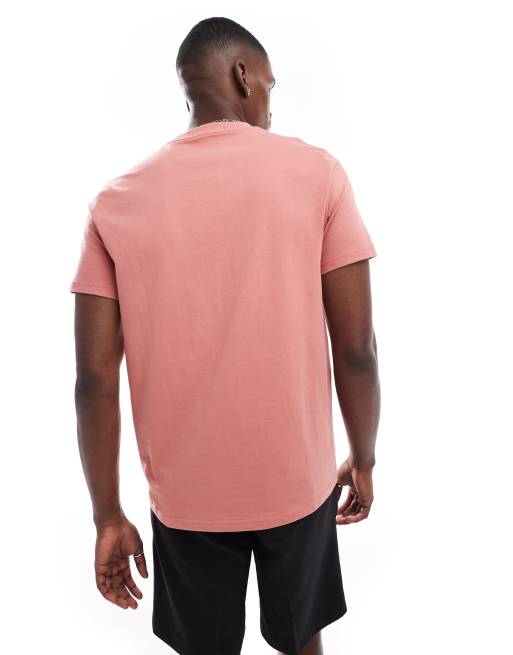 Fred Perry embroidered logo t-shirt in pink, 3 of 4