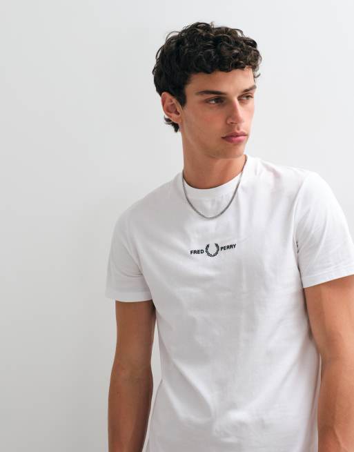 Fred Perry embroidered logo t-shirt in white, 2 of 5