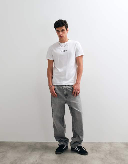 Fred Perry embroidered logo t-shirt in white, 5 of 5