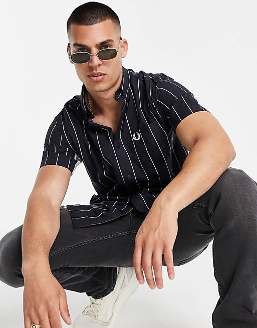  Fred Perry fine stripe short sleeve shirt in navy 