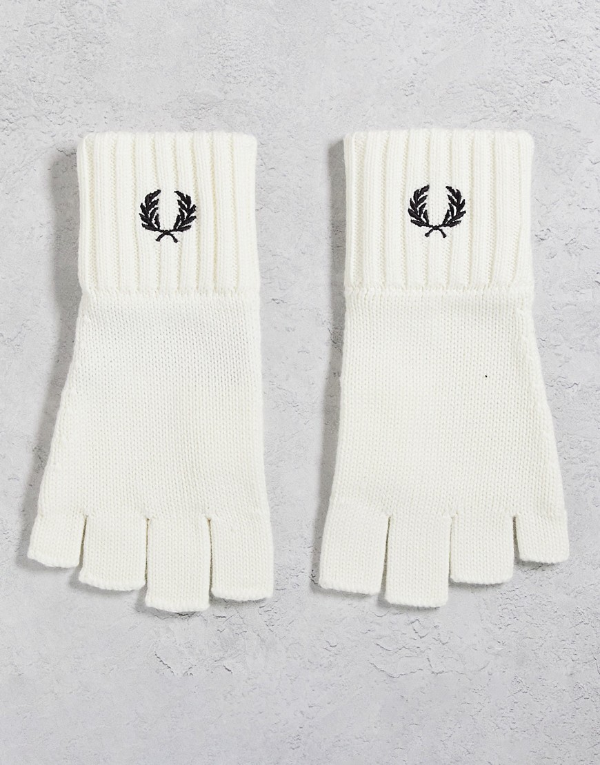 fingerless gloves in white