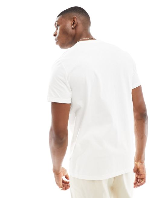 Fred Perry flocked laurel wreath t-shirt in white, 3 of 4