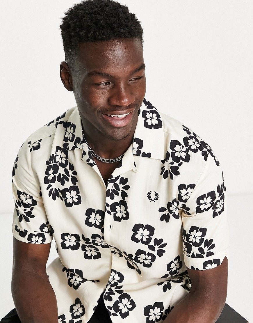 Fred Perry floral print revere shirt in cream-White